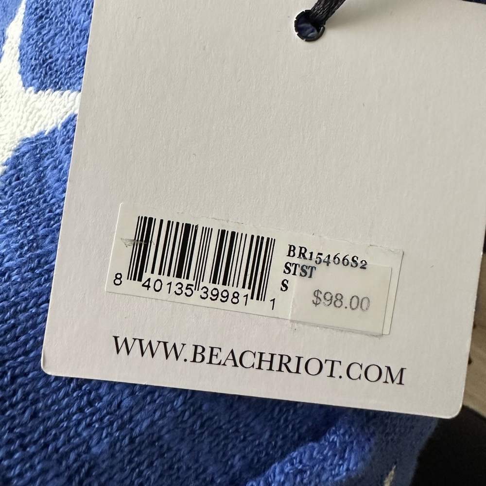 Beach Riot Blue Star Shorts and Matching Sweatshirt - Picture 5 of 6